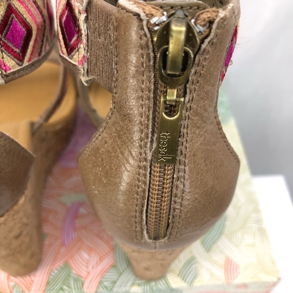 The Sak Wedge Sandal Cork Sz 8.5 Pink Aztec Embroidery Strap Crochet - Picture 6 of 12